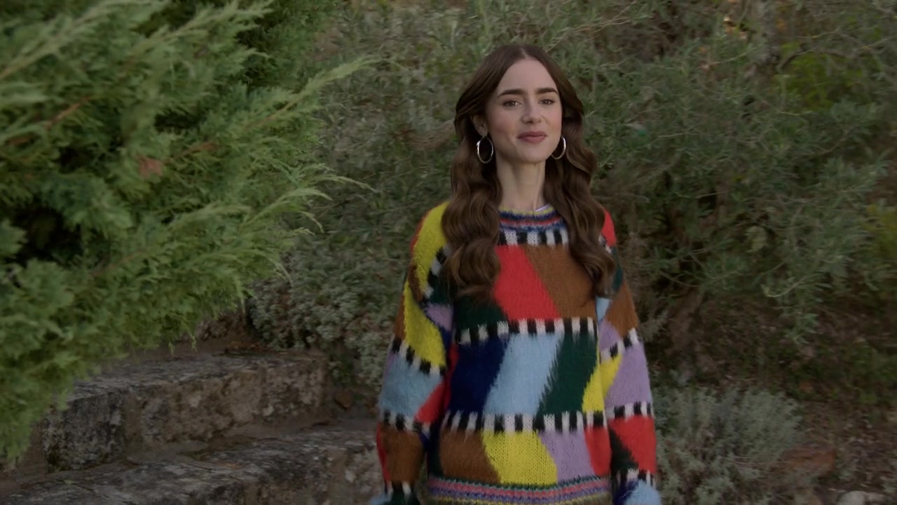 Emily_in_Paris_S01E08_Family_Affair_720p_NF_WEB-DL_DDP5_1_x264-BTN_0354.jpg