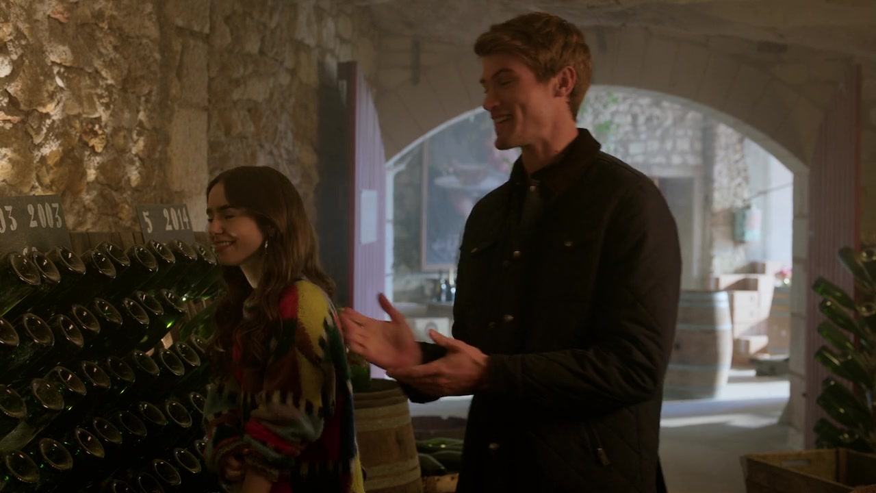 Emily_in_Paris_S01E08_Family_Affair_720p_NF_WEB-DL_DDP5_1_x264-BTN_0489.jpg