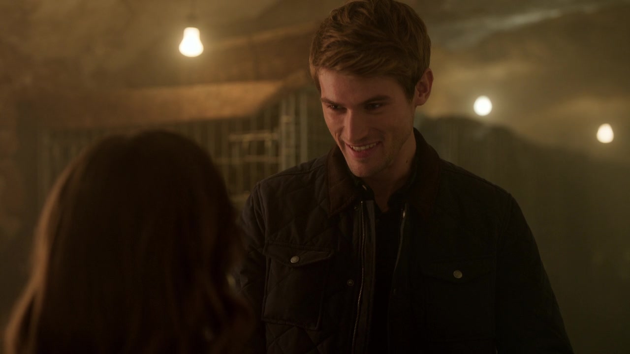 Emily_in_Paris_S01E08_Family_Affair_720p_NF_WEB-DL_DDP5_1_x264-BTN_0529.jpg Emily_in_Paris_S01E08_Family_Affair_720p_NF_WEB-DL_DDP5_1_x264-BTN_0529.jpg