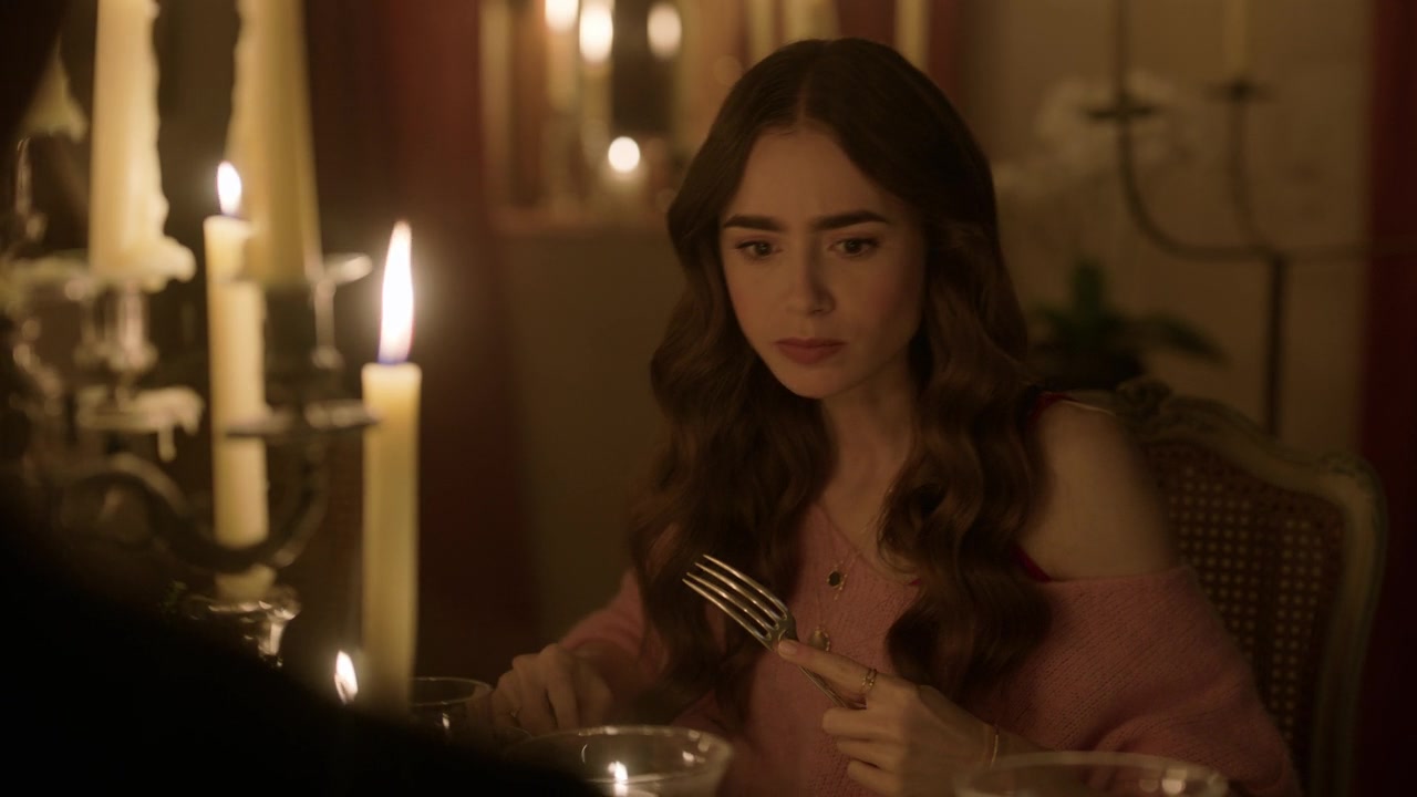 Emily_in_Paris_S01E08_Family_Affair_720p_NF_WEB-DL_DDP5_1_x264-BTN_0563.jpg