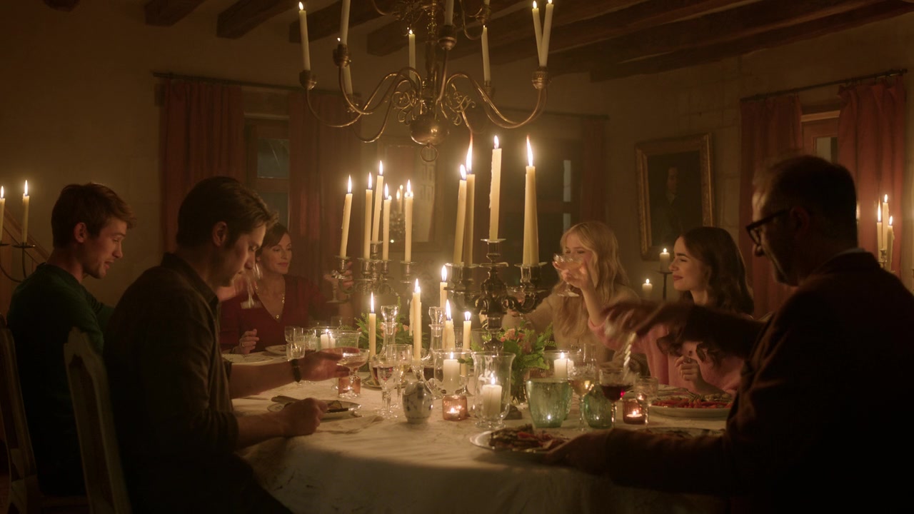 Emily_in_Paris_S01E08_Family_Affair_720p_NF_WEB-DL_DDP5_1_x264-BTN_0614.jpg