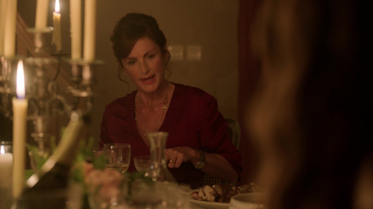 Emily_in_Paris_S01E08_Family_Affair_720p_NF_WEB-DL_DDP5_1_x264-BTN_0638.jpg Emily_in_Paris_S01E08_Family_Affair_720p_NF_WEB-DL_DDP5_1_x264-BTN_0638.jpg