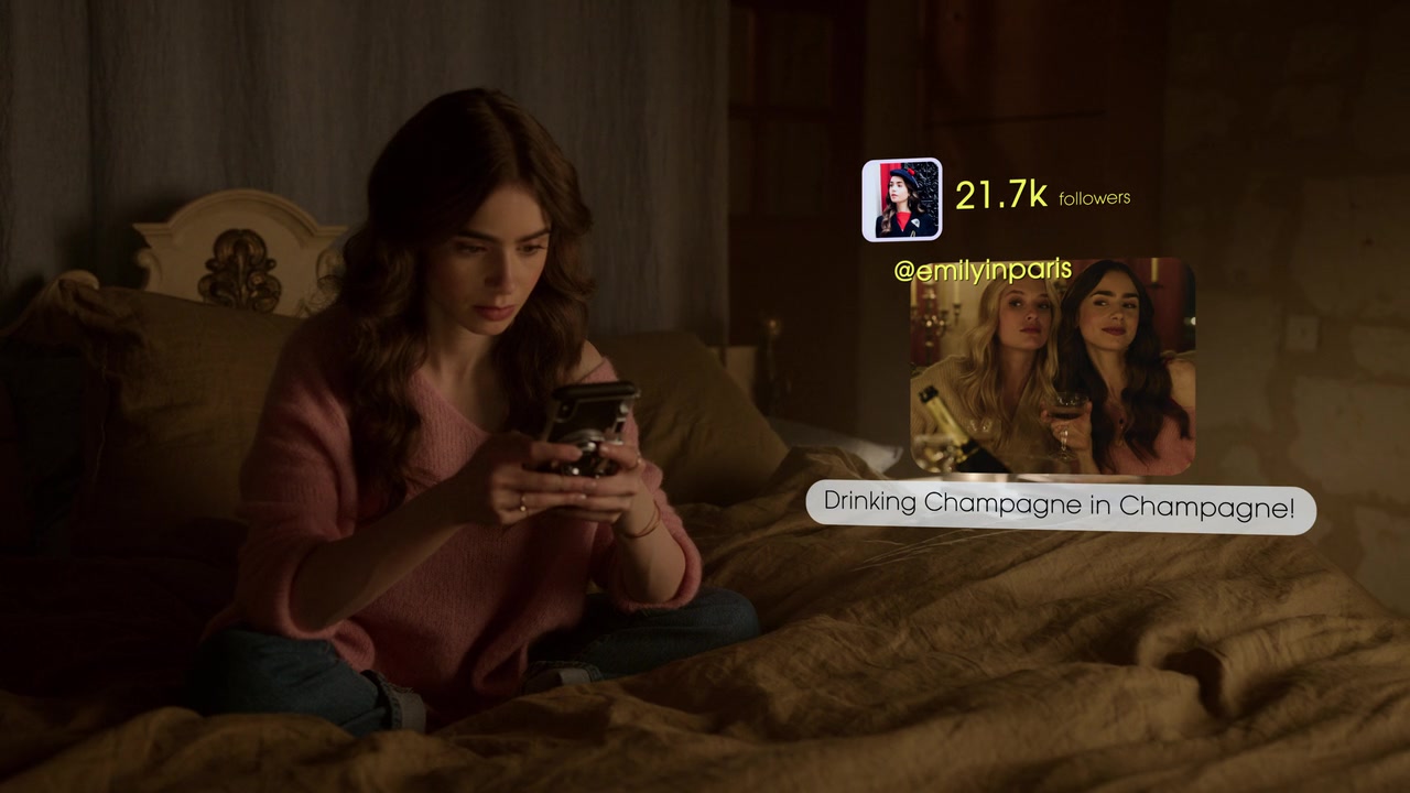 Emily_in_Paris_S01E08_Family_Affair_720p_NF_WEB-DL_DDP5_1_x264-BTN_0648.jpg
