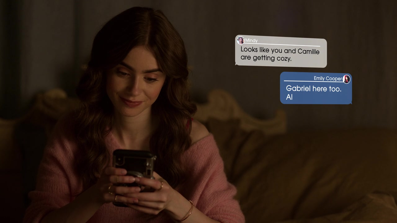 Emily_in_Paris_S01E08_Family_Affair_720p_NF_WEB-DL_DDP5_1_x264-BTN_0651.jpg