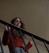Emily_in_Paris_S01E08_Family_Affair_720p_NF_WEB-DL_DDP5_1_x264-BTN_0021.jpg