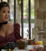 Emily_in_Paris_S01E08_Family_Affair_720p_NF_WEB-DL_DDP5_1_x264-BTN_0059.jpg