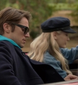 Emily_in_Paris_S01E08_Family_Affair_720p_NF_WEB-DL_DDP5_1_x264-BTN_0290.jpg