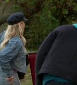 Emily_in_Paris_S01E08_Family_Affair_720p_NF_WEB-DL_DDP5_1_x264-BTN_0300.jpg