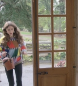 Emily_in_Paris_S01E08_Family_Affair_720p_NF_WEB-DL_DDP5_1_x264-BTN_0380.jpg