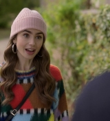 Emily_in_Paris_S01E08_Family_Affair_720p_NF_WEB-DL_DDP5_1_x264-BTN_0426.jpg