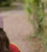 Emily_in_Paris_S01E08_Family_Affair_720p_NF_WEB-DL_DDP5_1_x264-BTN_0432.jpg