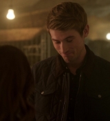 Emily_in_Paris_S01E08_Family_Affair_720p_NF_WEB-DL_DDP5_1_x264-BTN_0536.jpg