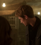 Emily_in_Paris_S01E08_Family_Affair_720p_NF_WEB-DL_DDP5_1_x264-BTN_0539.jpg