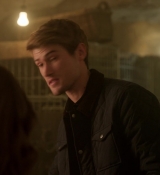 Emily_in_Paris_S01E08_Family_Affair_720p_NF_WEB-DL_DDP5_1_x264-BTN_0540.jpg