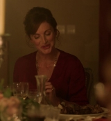 Emily_in_Paris_S01E08_Family_Affair_720p_NF_WEB-DL_DDP5_1_x264-BTN_0595.jpg