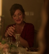 Emily_in_Paris_S01E08_Family_Affair_720p_NF_WEB-DL_DDP5_1_x264-BTN_0601.jpg