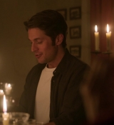 Emily_in_Paris_S01E08_Family_Affair_720p_NF_WEB-DL_DDP5_1_x264-BTN_0619.jpg