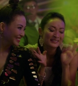 Emily_in_Paris_S01E08_Family_Affair_720p_NF_WEB-DL_DDP5_1_x264-BTN_0708.jpg