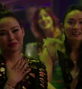 Emily_in_Paris_S01E08_Family_Affair_720p_NF_WEB-DL_DDP5_1_x264-BTN_0776.jpg