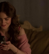Emily_in_Paris_S01E08_Family_Affair_720p_NF_WEB-DL_DDP5_1_x264-BTN_0783.jpg