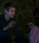 Emily_in_Paris_S01E08_Family_Affair_720p_NF_WEB-DL_DDP5_1_x264-BTN_0830.jpg
