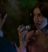 Emily_in_Paris_S01E08_Family_Affair_720p_NF_WEB-DL_DDP5_1_x264-BTN_0849.jpg