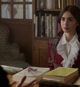 Emily_in_Paris_S01E08_Family_Affair_720p_NF_WEB-DL_DDP5_1_x264-BTN_1047.jpg