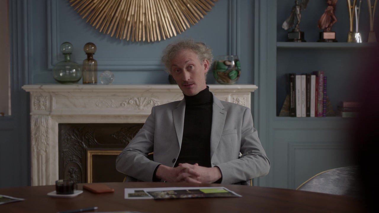 Emily_in_Paris_S01E09_An_American_Auction_in_Paris_720p_NF_WEB-DL_DDP5_1_x264-BTN_0039.jpg Emily_in_Paris_S01E09_An_American_Auction_in_Paris_720p_NF_WEB-DL_DDP5_1_x264-BTN_0039.jpg