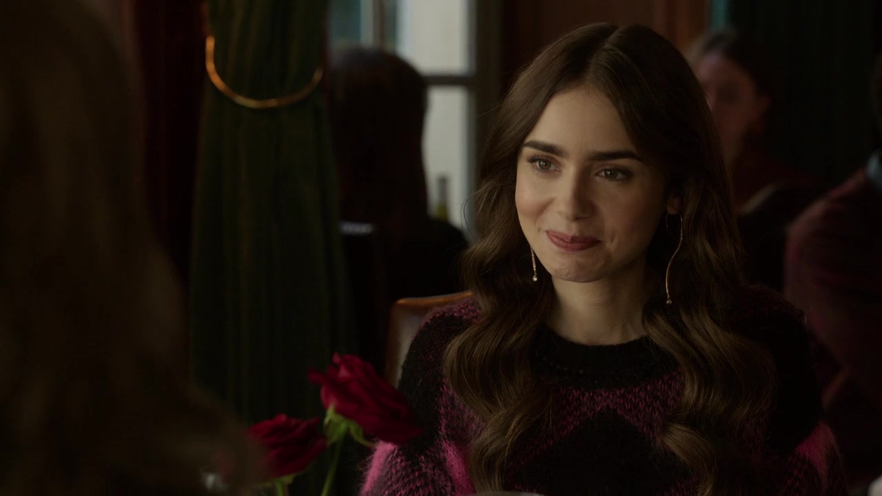 Emily_in_Paris_S01E09_An_American_Auction_in_Paris_720p_NF_WEB-DL_DDP5_1_x264-BTN_0117.jpg