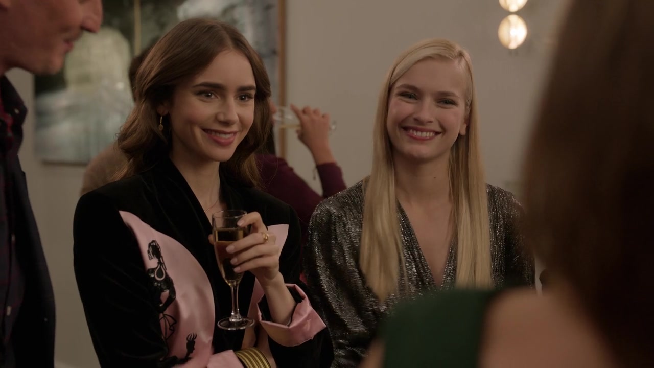 Emily_in_Paris_S01E09_An_American_Auction_in_Paris_720p_NF_WEB-DL_DDP5_1_x264-BTN_0202.jpg