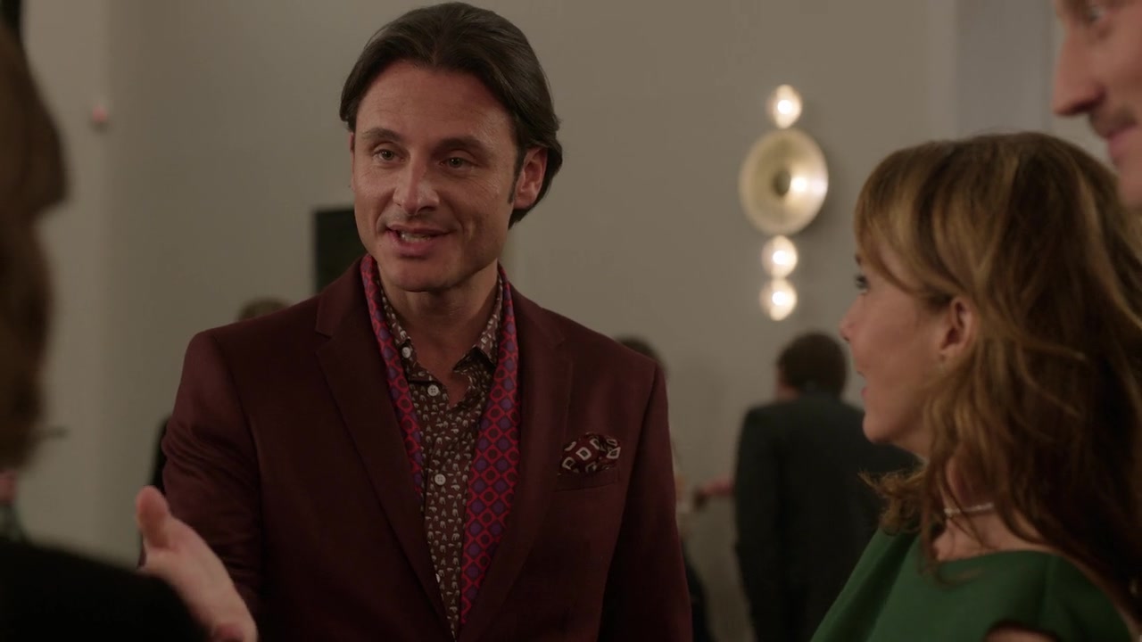 Emily_in_Paris_S01E09_An_American_Auction_in_Paris_720p_NF_WEB-DL_DDP5_1_x264-BTN_0214.jpg Emily_in_Paris_S01E09_An_American_Auction_in_Paris_720p_NF_WEB-DL_DDP5_1_x264-BTN_0214.jpg