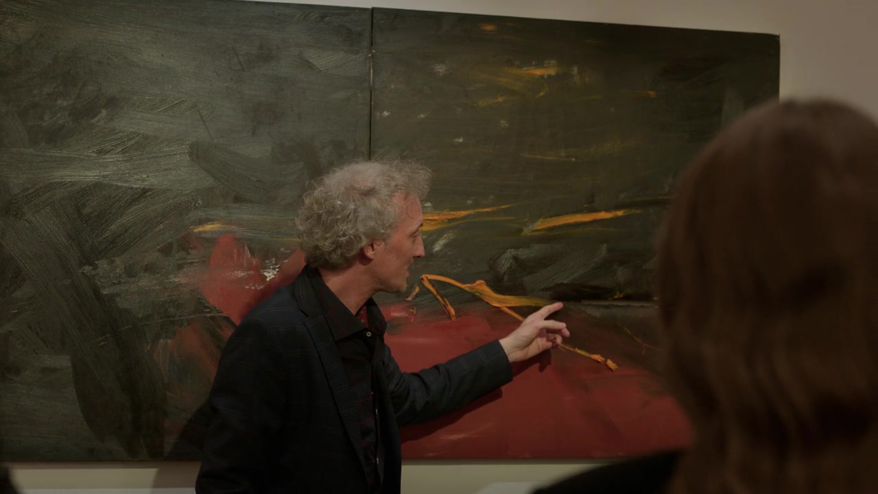 Emily_in_Paris_S01E09_An_American_Auction_in_Paris_720p_NF_WEB-DL_DDP5_1_x264-BTN_0241.jpg