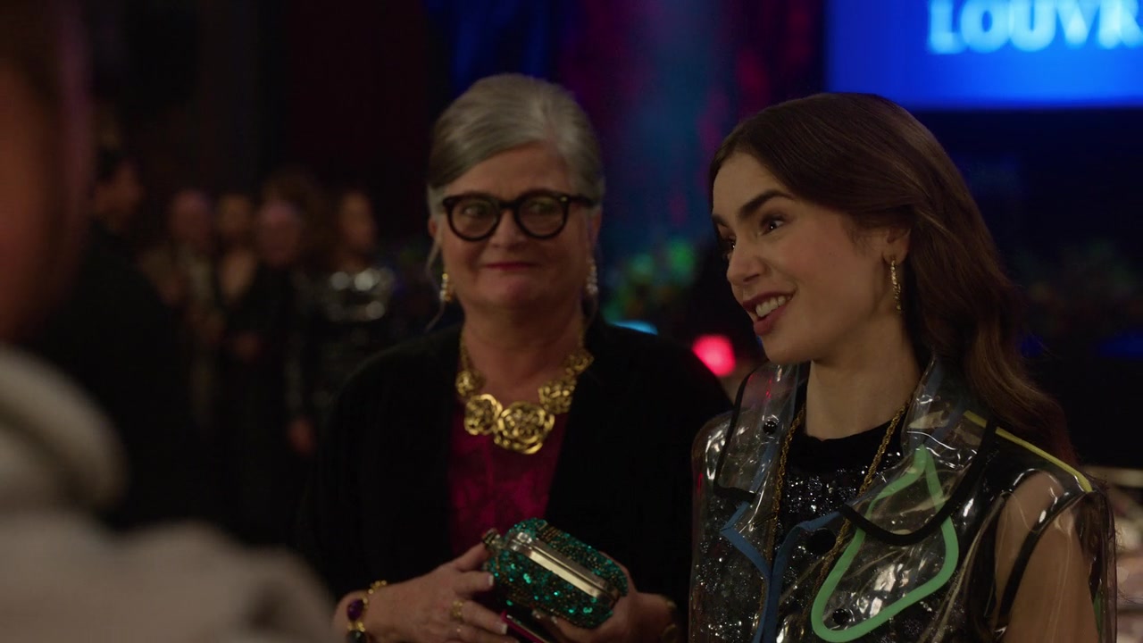 Emily_in_Paris_S01E09_An_American_Auction_in_Paris_720p_NF_WEB-DL_DDP5_1_x264-BTN_0591.jpg