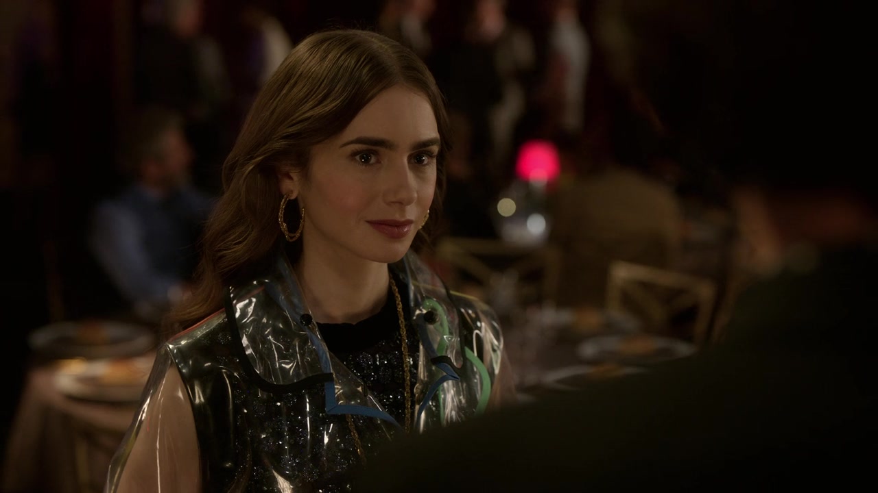 Emily_in_Paris_S01E09_An_American_Auction_in_Paris_720p_NF_WEB-DL_DDP5_1_x264-BTN_0631.jpg