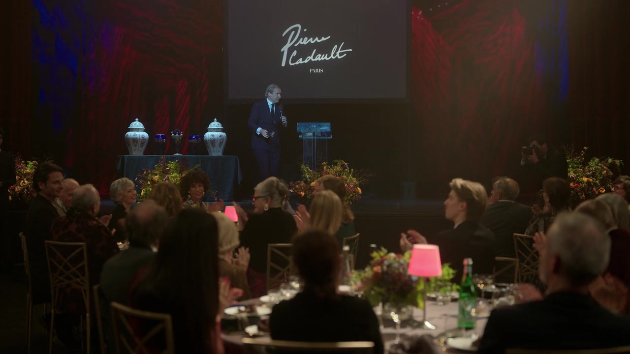 Emily_in_Paris_S01E09_An_American_Auction_in_Paris_720p_NF_WEB-DL_DDP5_1_x264-BTN_0670.jpg