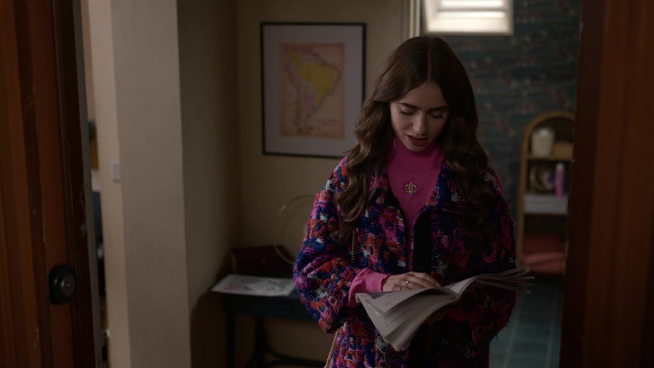 Emily_in_Paris_S01E09_An_American_Auction_in_Paris_720p_NF_WEB-DL_DDP5_1_x264-BTN_0808.jpg