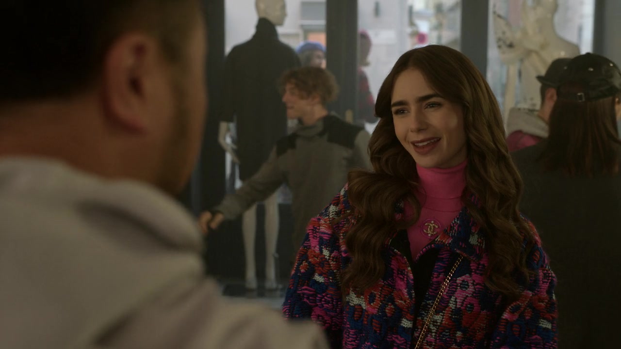 Emily_in_Paris_S01E09_An_American_Auction_in_Paris_720p_NF_WEB-DL_DDP5_1_x264-BTN_0878.jpg