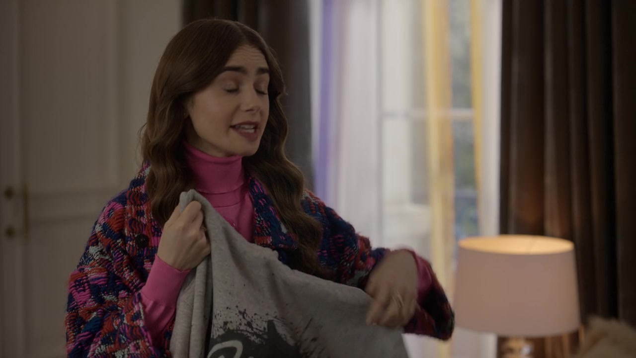Emily_in_Paris_S01E09_An_American_Auction_in_Paris_720p_NF_WEB-DL_DDP5_1_x264-BTN_0986.jpg Emily_in_Paris_S01E09_An_American_Auction_in_Paris_720p_NF_WEB-DL_DDP5_1_x264-BTN_0986.jpg
