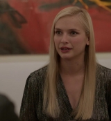 Emily_in_Paris_S01E09_An_American_Auction_in_Paris_720p_NF_WEB-DL_DDP5_1_x264-BTN_0295.jpg