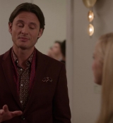 Emily_in_Paris_S01E09_An_American_Auction_in_Paris_720p_NF_WEB-DL_DDP5_1_x264-BTN_0303.jpg