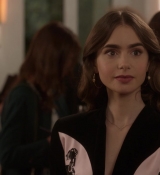 Emily_in_Paris_S01E09_An_American_Auction_in_Paris_720p_NF_WEB-DL_DDP5_1_x264-BTN_0306.jpg