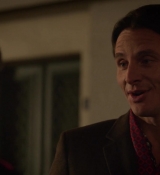 Emily_in_Paris_S01E09_An_American_Auction_in_Paris_720p_NF_WEB-DL_DDP5_1_x264-BTN_0394.jpg