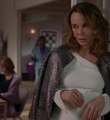 Emily_in_Paris_S01E09_An_American_Auction_in_Paris_720p_NF_WEB-DL_DDP5_1_x264-BTN_0458.jpg