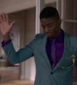 Emily_in_Paris_S01E09_An_American_Auction_in_Paris_720p_NF_WEB-DL_DDP5_1_x264-BTN_0517.jpg