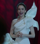 Emily_in_Paris_S01E09_An_American_Auction_in_Paris_720p_NF_WEB-DL_DDP5_1_x264-BTN_0726.jpg