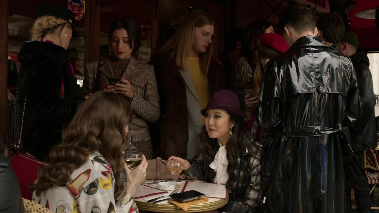 Emily_in_Paris_S01E10_Cancel_Couture_720p_NF_WEB-DL_DDP5_1_x264-BTN_0027.jpg Emily_in_Paris_S01E10_Cancel_Couture_720p_NF_WEB-DL_DDP5_1_x264-BTN_0027.jpg