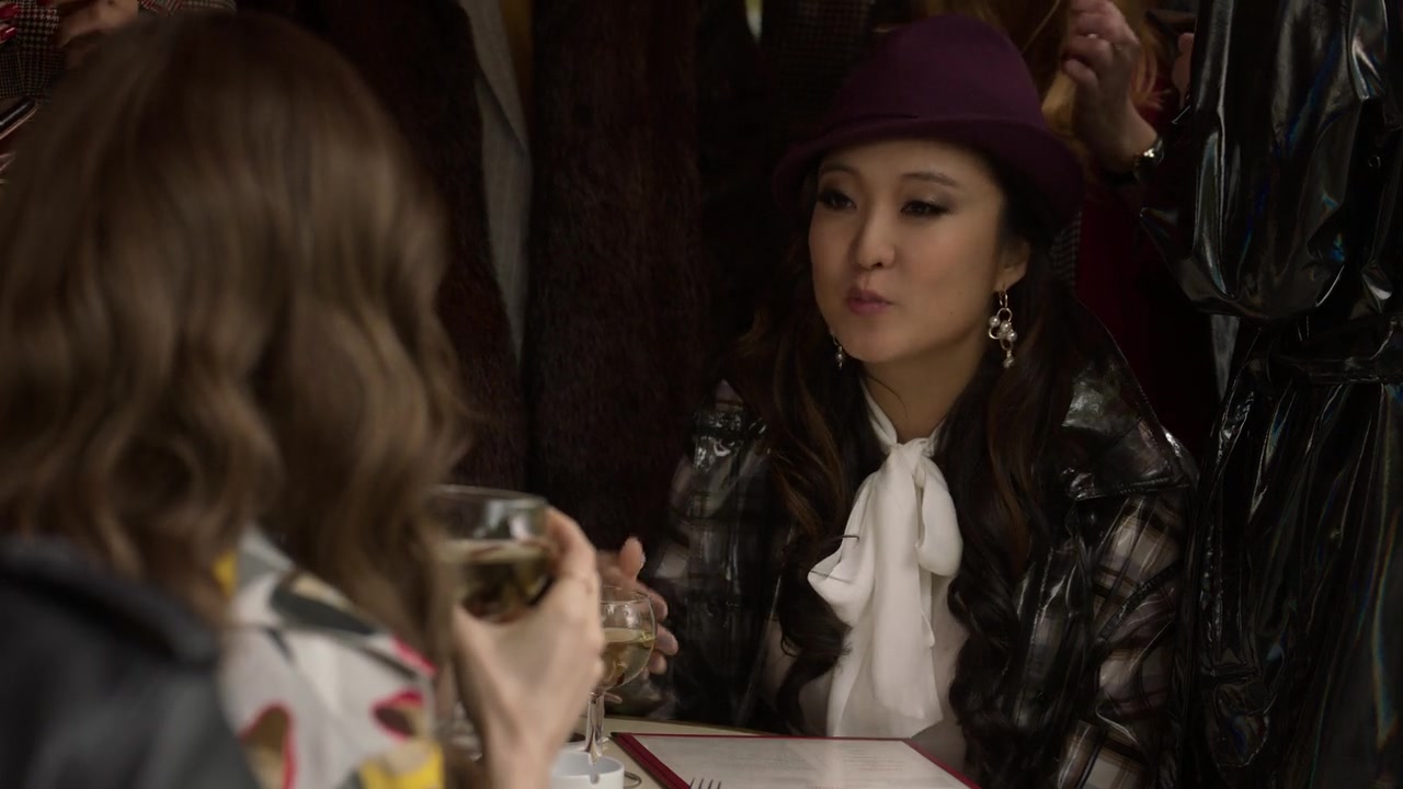 Emily_in_Paris_S01E10_Cancel_Couture_720p_NF_WEB-DL_DDP5_1_x264-BTN_0033.jpg Emily_in_Paris_S01E10_Cancel_Couture_720p_NF_WEB-DL_DDP5_1_x264-BTN_0033.jpg