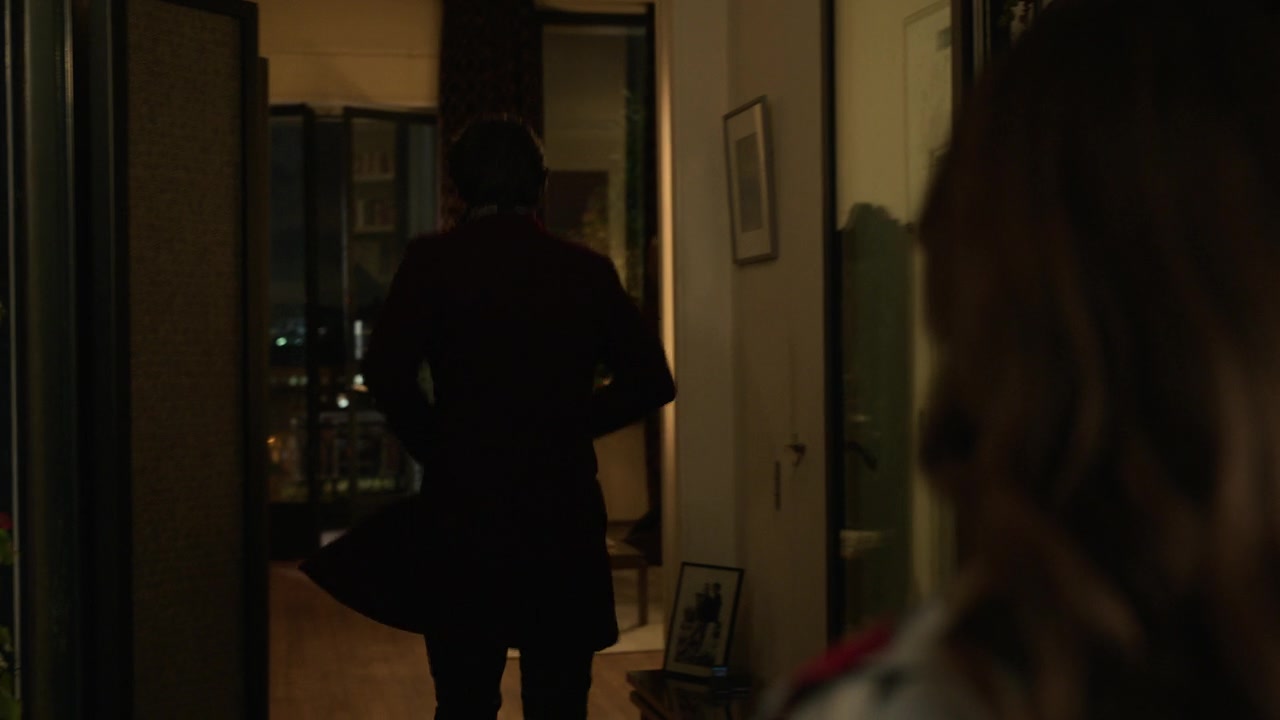 Emily_in_Paris_S01E10_Cancel_Couture_720p_NF_WEB-DL_DDP5_1_x264-BTN_0143.jpg