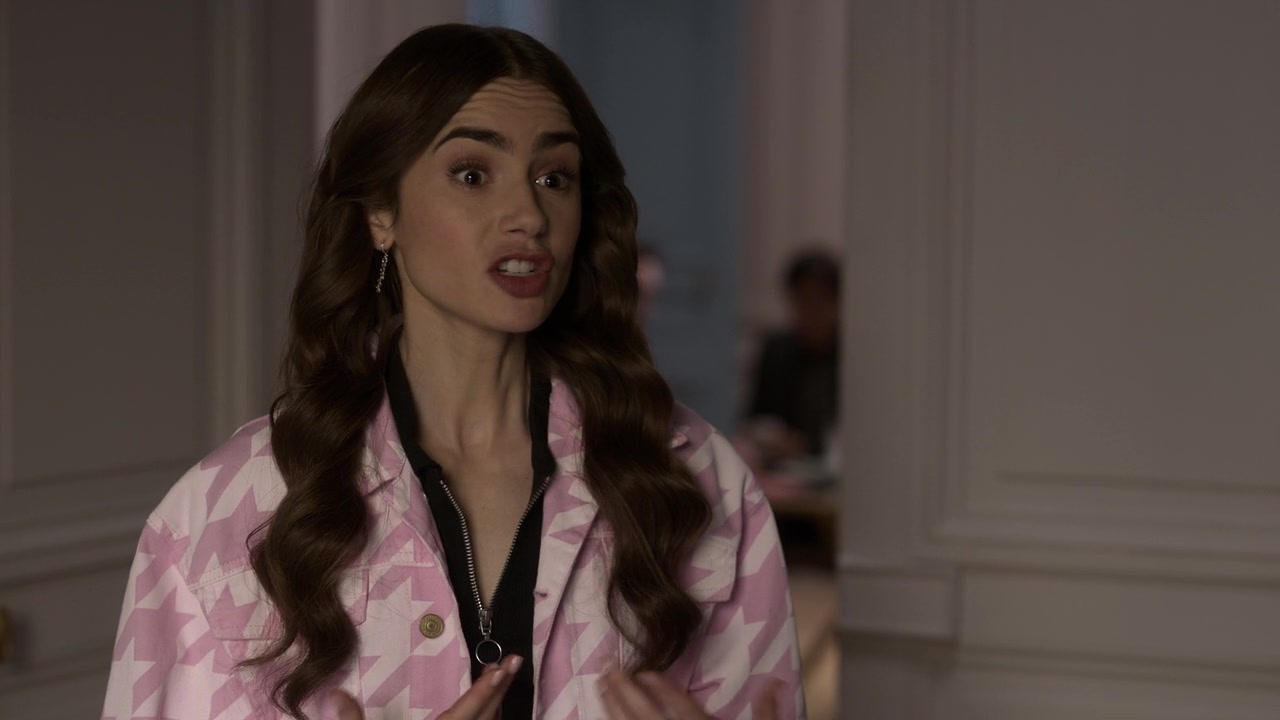 Emily_in_Paris_S01E10_Cancel_Couture_720p_NF_WEB-DL_DDP5_1_x264-BTN_0233.jpg