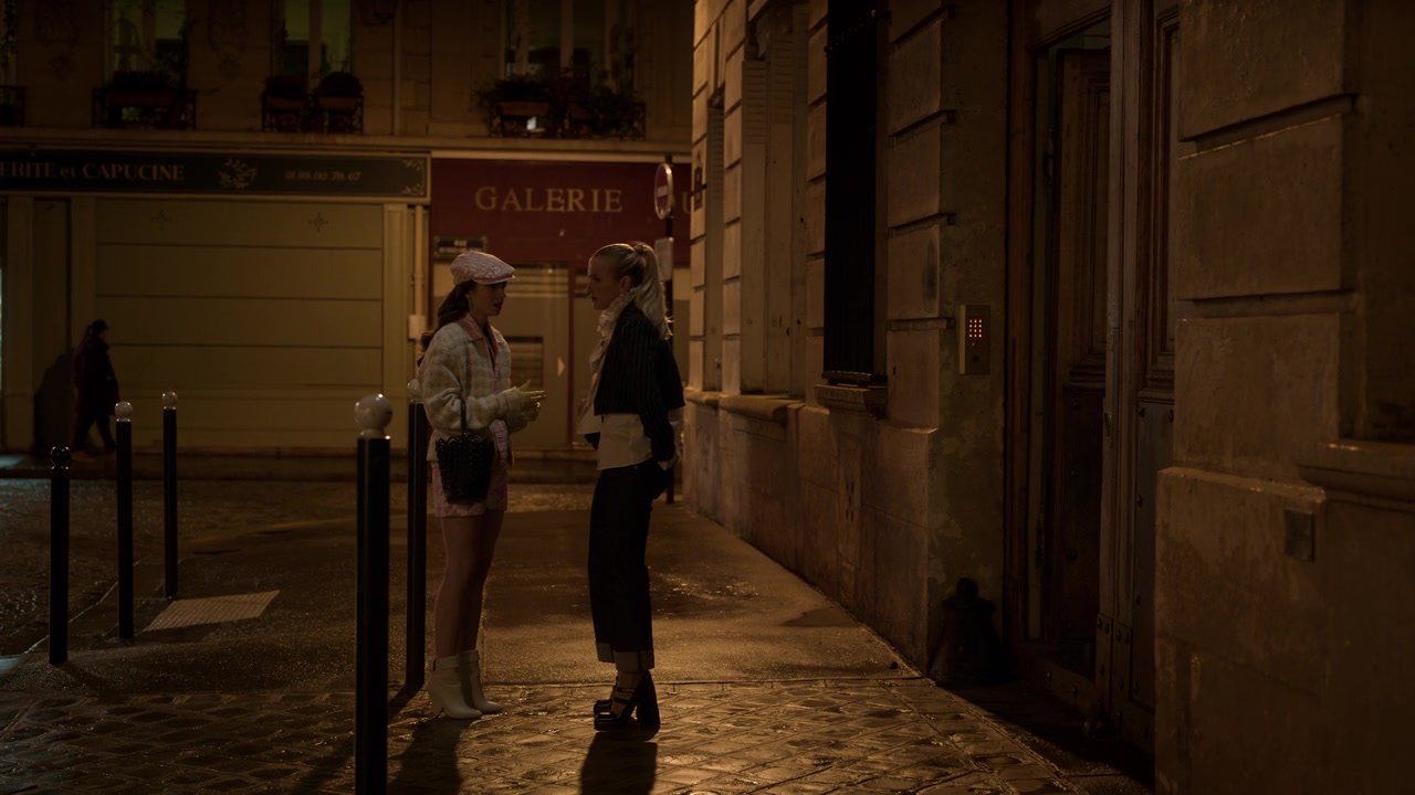 Emily_in_Paris_S01E10_Cancel_Couture_720p_NF_WEB-DL_DDP5_1_x264-BTN_0309.jpg Emily_in_Paris_S01E10_Cancel_Couture_720p_NF_WEB-DL_DDP5_1_x264-BTN_0309.jpg